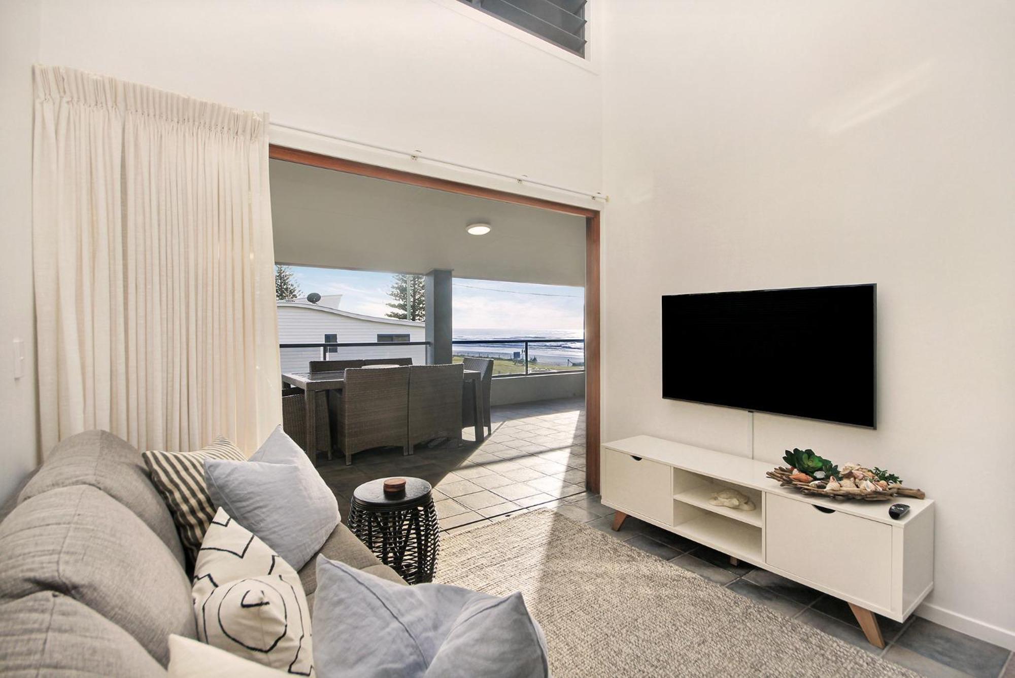 לנוקס הד Lennox Holiday Apartments מראה חיצוני תמונה