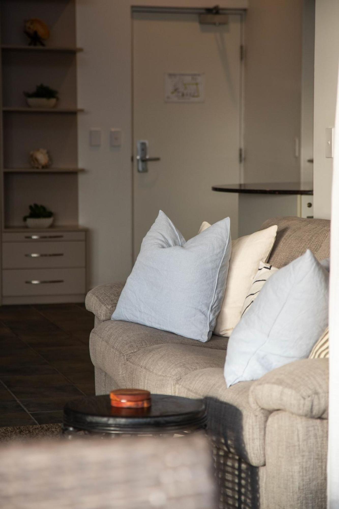 לנוקס הד Lennox Holiday Apartments מראה חיצוני תמונה